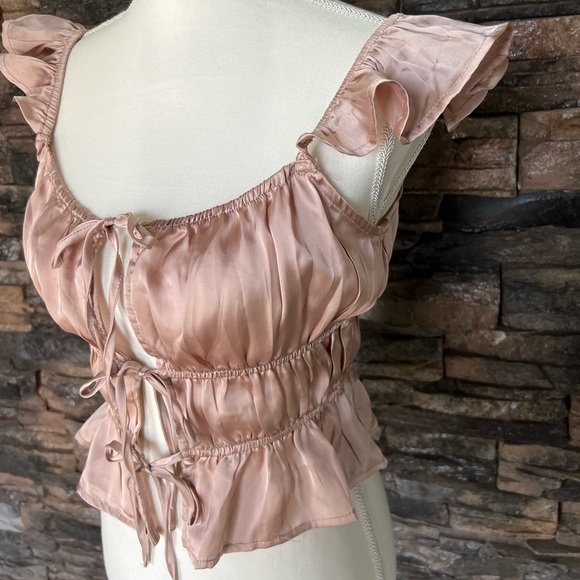 Forever 21 Pink Ruffle Crop Top - Picture 10 of 12